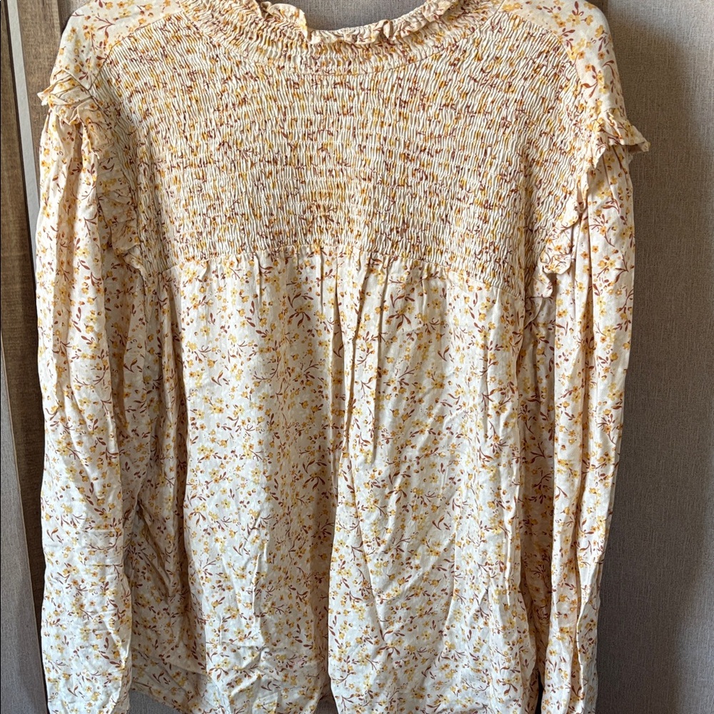 FINAL MARKDOWN Angels Floral Smocked Women's Top xl
